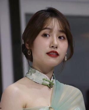 抖音网红一栗小莎子吃瓜,揭秘网红幕后故事