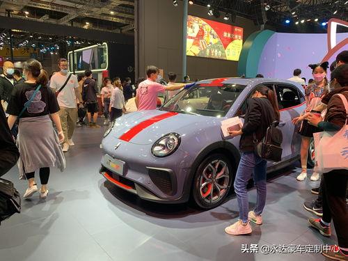 上海车展网红吃瓜,笑料百出，精彩瞬间盘点