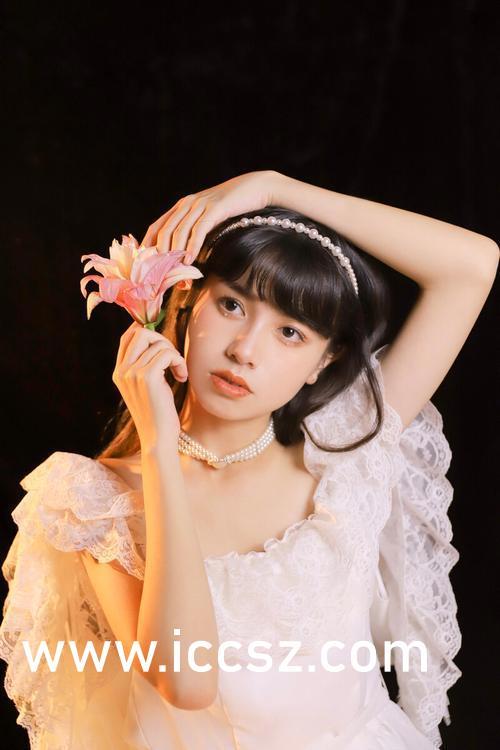 吃瓜网曝黑料红领巾,红领巾事件引发热议