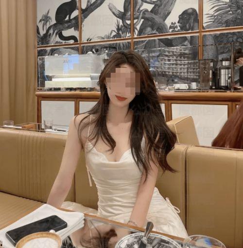 吃瓜事件网红女被骂,网友热议纷纷